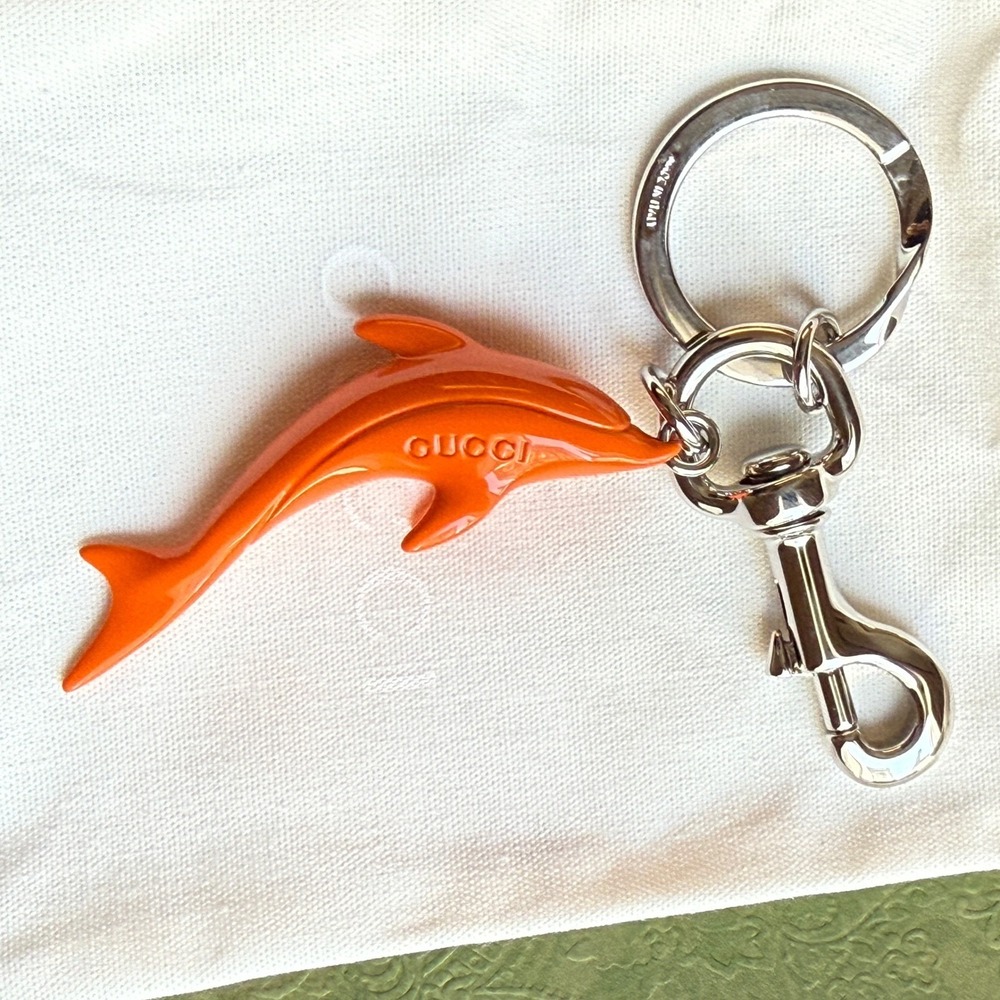 Gucci Orange Dolphin Keychain Ceramic Varnish Ottone Silver Hardware 822120